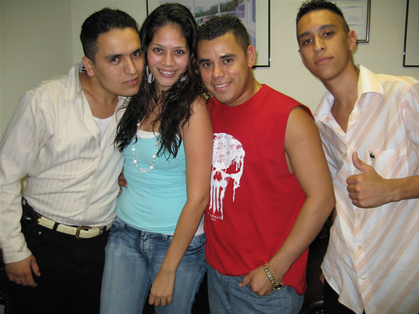 LOS CUATES DE SINALOA Y STEPHANIE